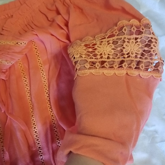 Crop top - Picture 3 of 4